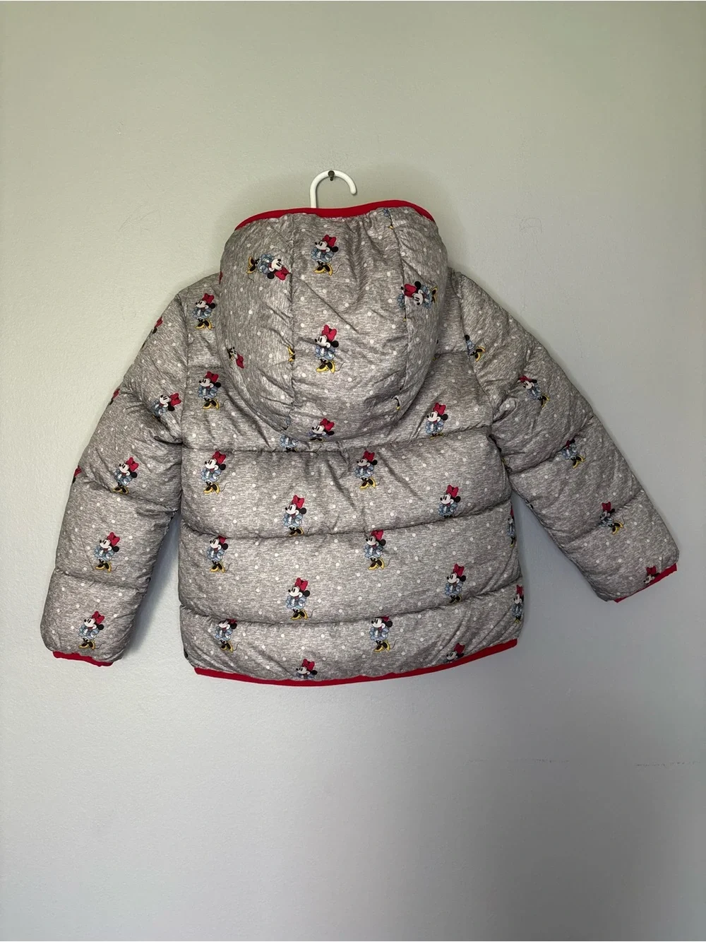 GAP Gray Puffer Jacket with Red Trim and Character Print 5T